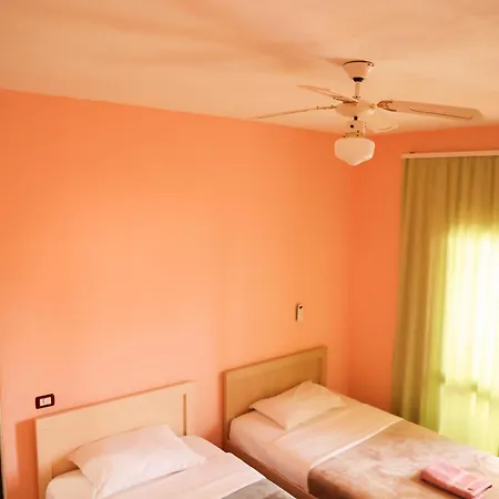 Haka Pensionat Golem (Tirana)