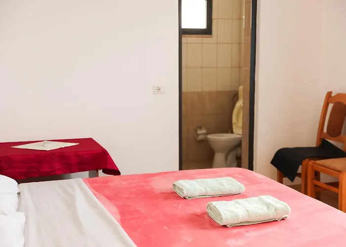 Haka 3* Golem (Tirana)