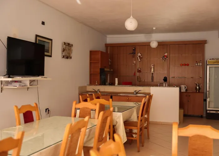 Haka 3* Golem (Tirana)